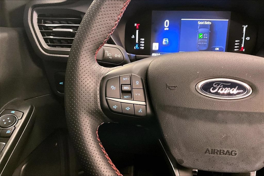Used 2024 Ford Escape ST-Line w/ Tech Pack #1 FWD image 18