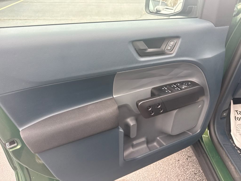 Used 2025 Ford Maverick XL image 21