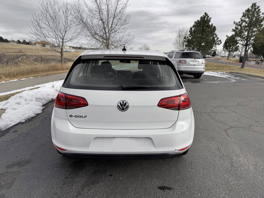 Used 2016 Volkswagen e-Golf SE image 8