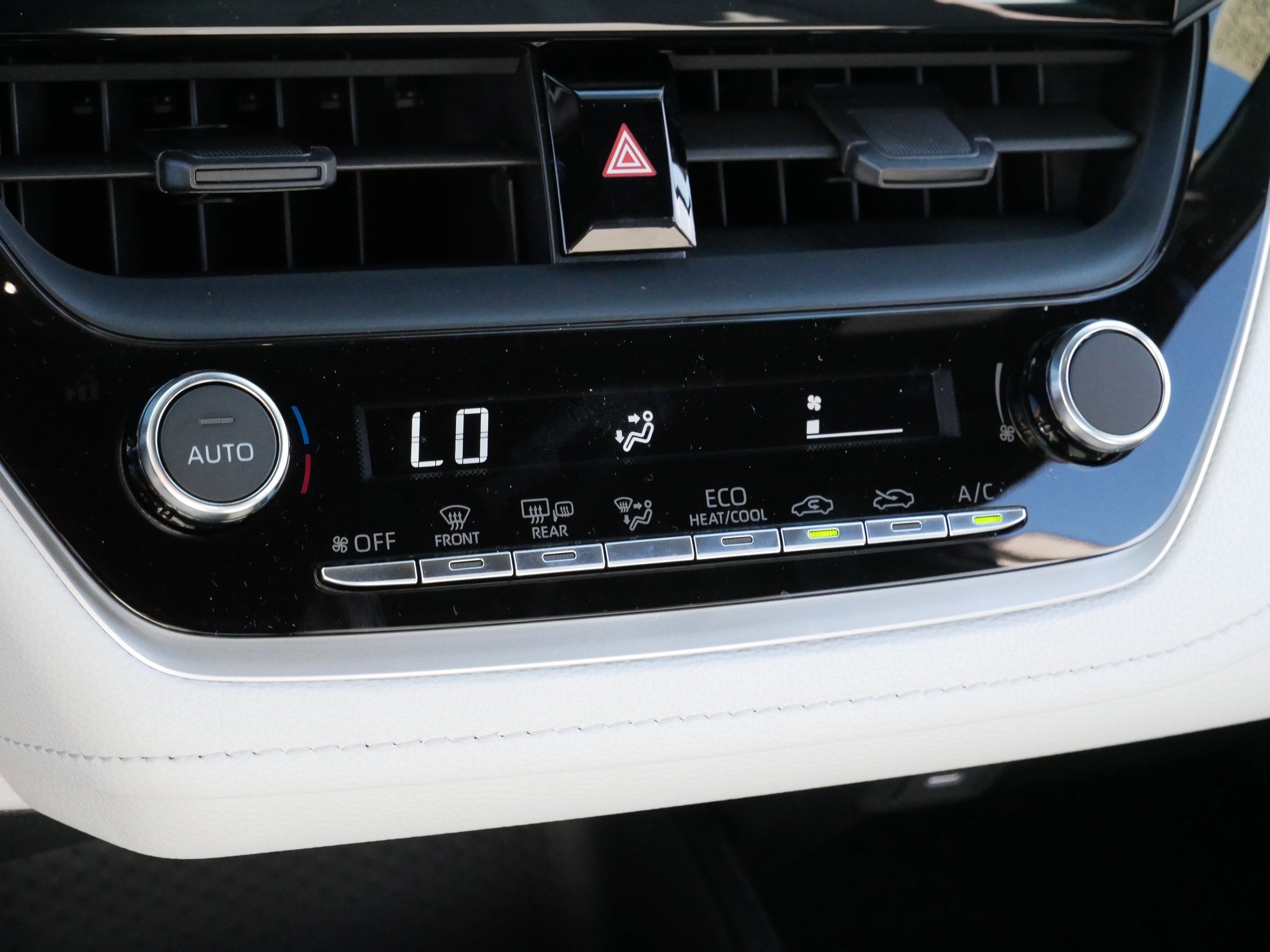 Certified 2025 Toyota Corolla SE image 23