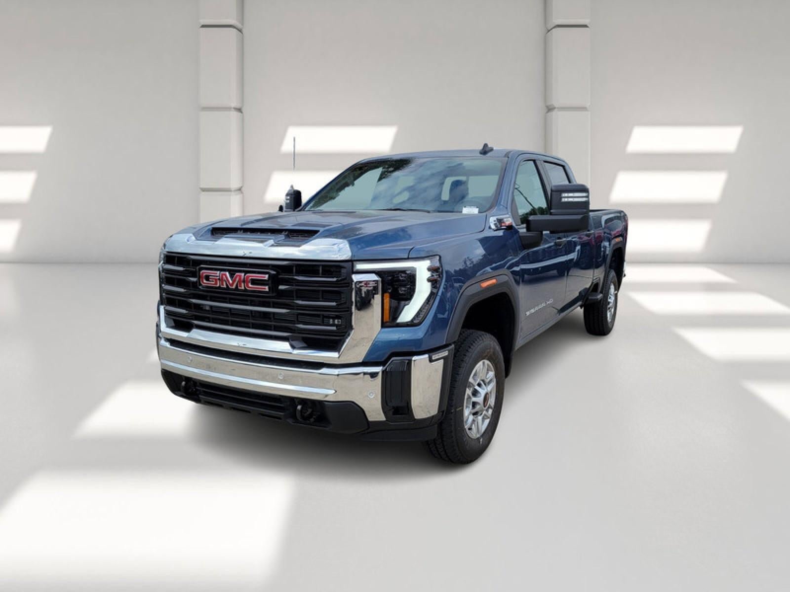 New 2026 GMC Sierra 2500 Pro w/ 1SA Pro Safety Plus Package AWD/4WD image 1