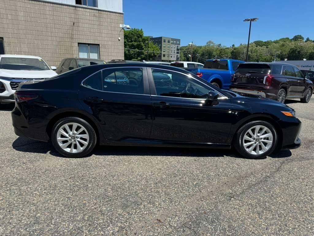 Used 2024 Toyota Camry LE AWD/4WD image 8