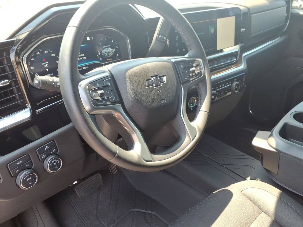 Used 2023 Chevrolet Silverado 1500 RST w/ Rally Edition AWD/4WD image 18
