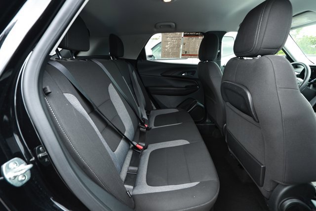 Used 2024 Chevrolet TrailBlazer LT FWD image 24