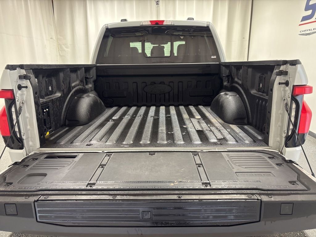 Used 2023 Ford F150 Lightning Lariat w/ Equipment Group 511A High image 6