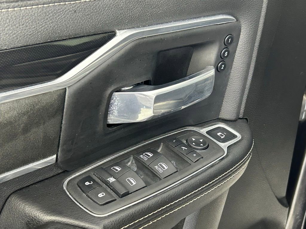 Used 2022 RAM 3500 Laramie AWD/4WD image 35