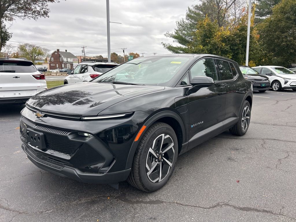 New 2026 Chevrolet Equinox EV LT w/ Comfort Package image 3