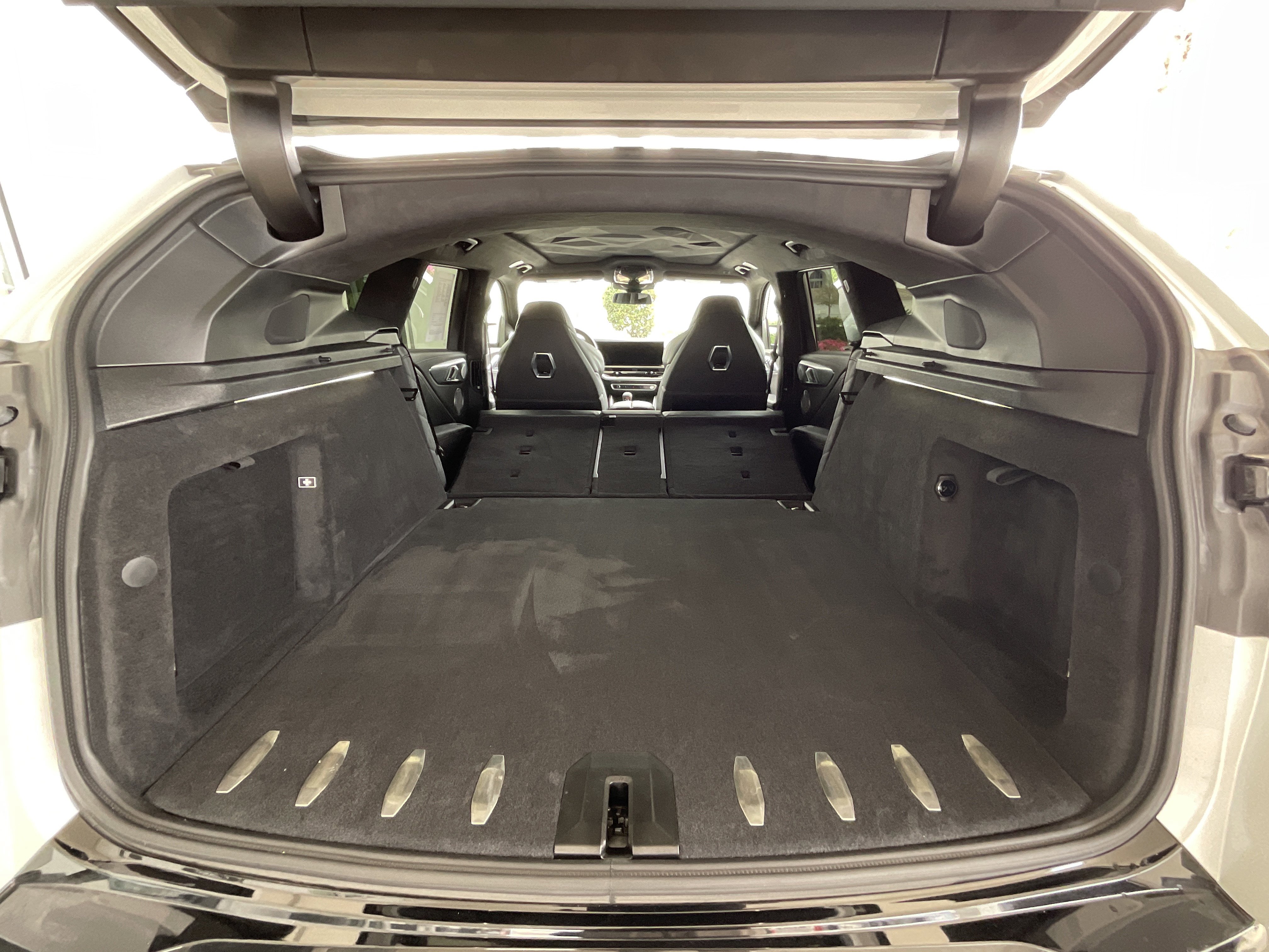 Used 2025 BMW XM image 31