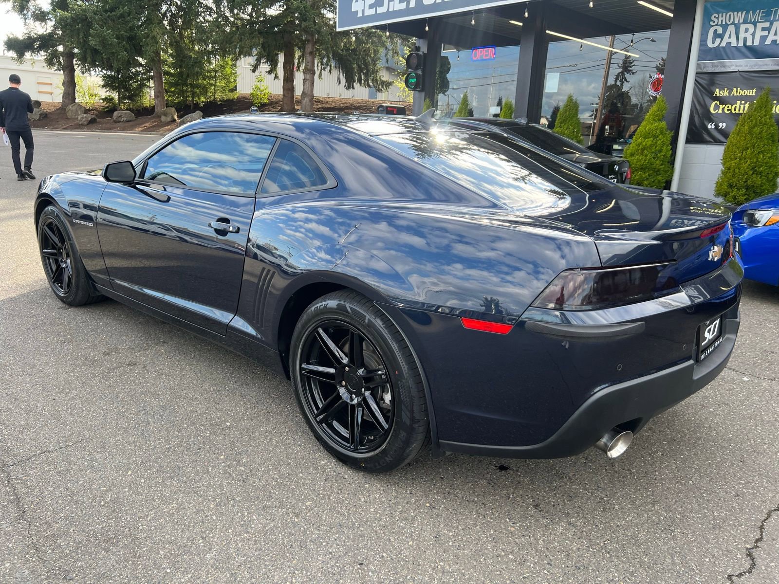 Used 2015 Chevrolet Camaro LT w/ Rear Vision Package RWD image 10