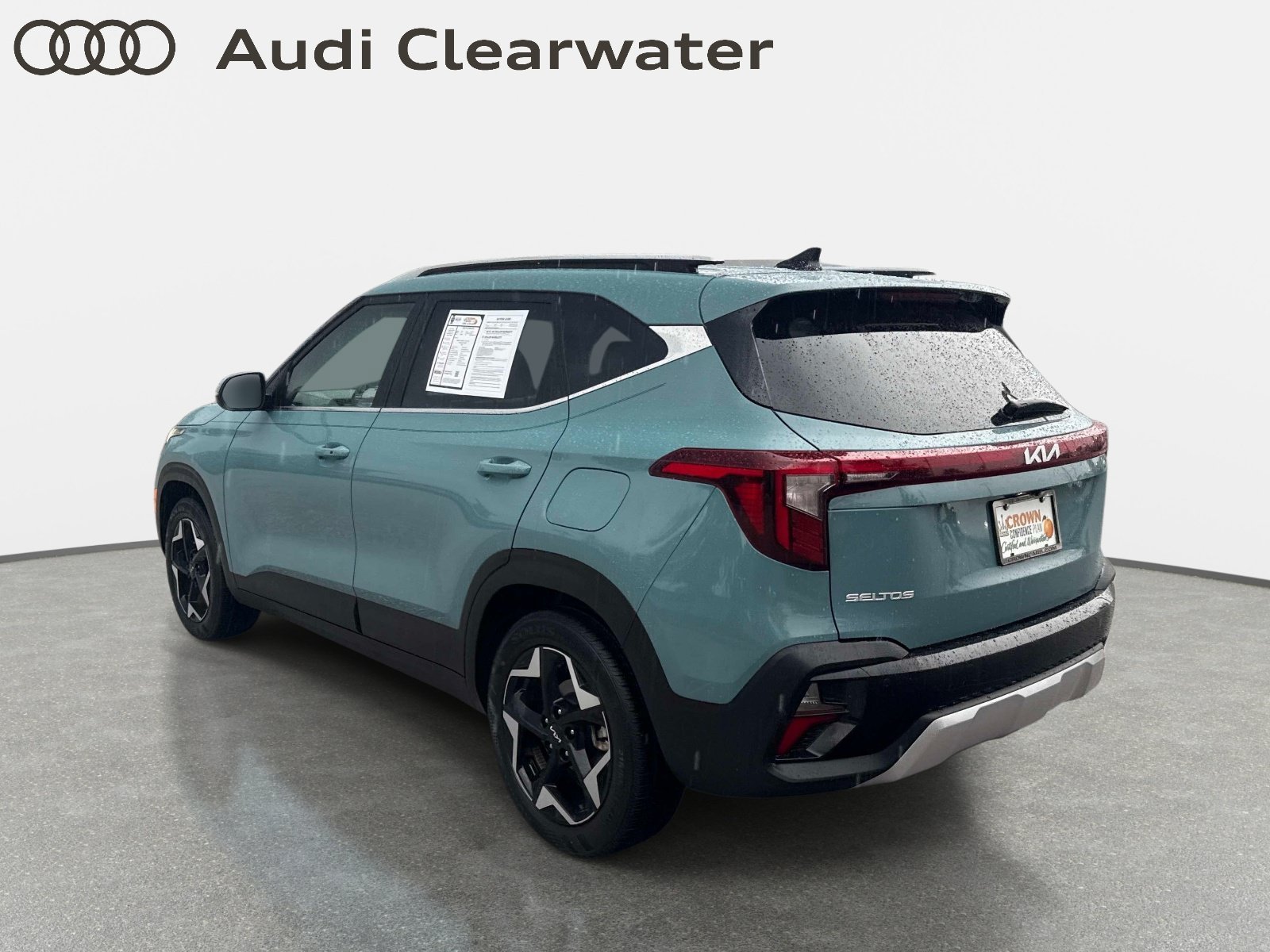 Used 2025 Kia Seltos EX FWD image 3