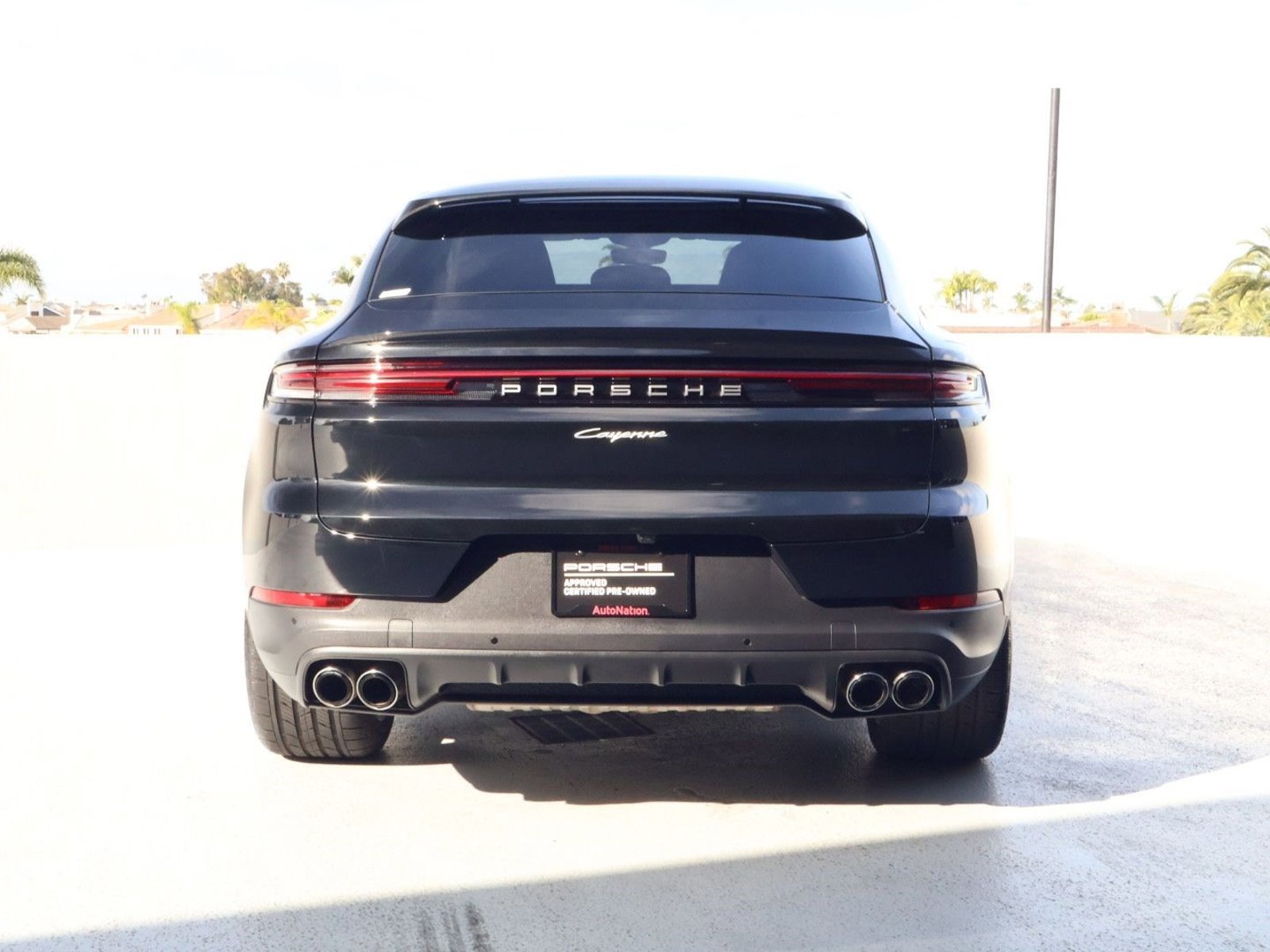 Certified 2025 Porsche Cayenne Coupe image 10