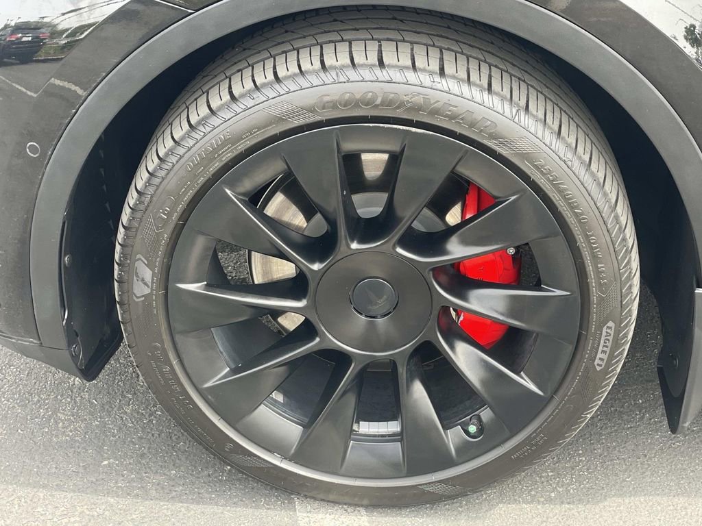 Used 2020 Tesla Model Y Long Range image 6
