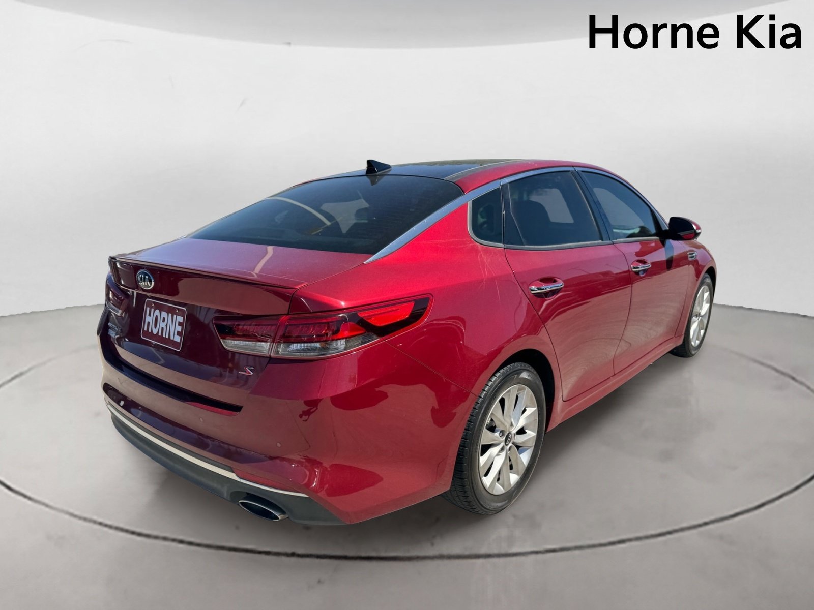 Used 2018 Kia Optima S w/ Panoramic Sunroof Package FWD image 4