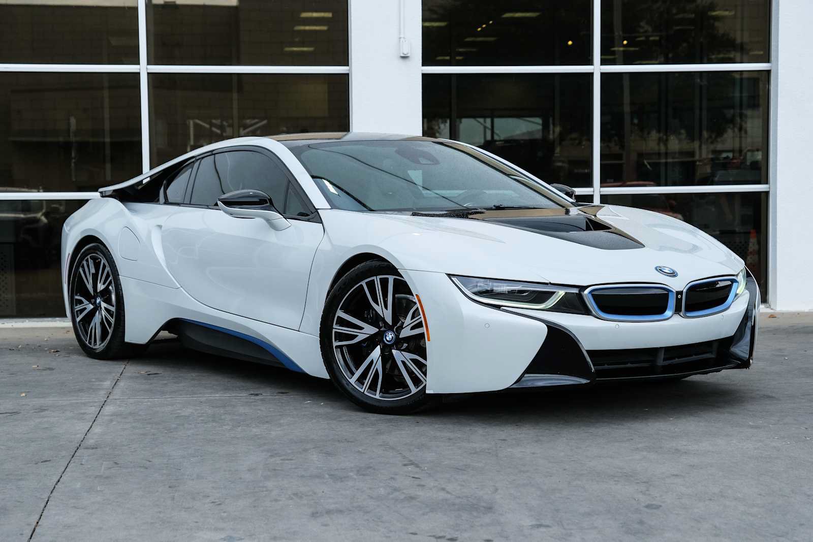 Used 2015 BMW i8 AWD/4WD image 5