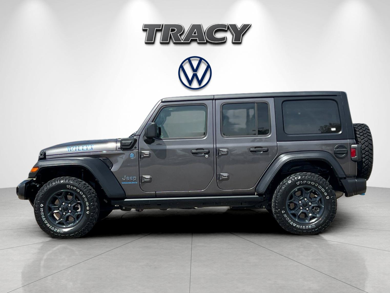 Used 2023 Jeep Wrangler Unlimited w/ Cold Weather Group AWD/4WD image 7