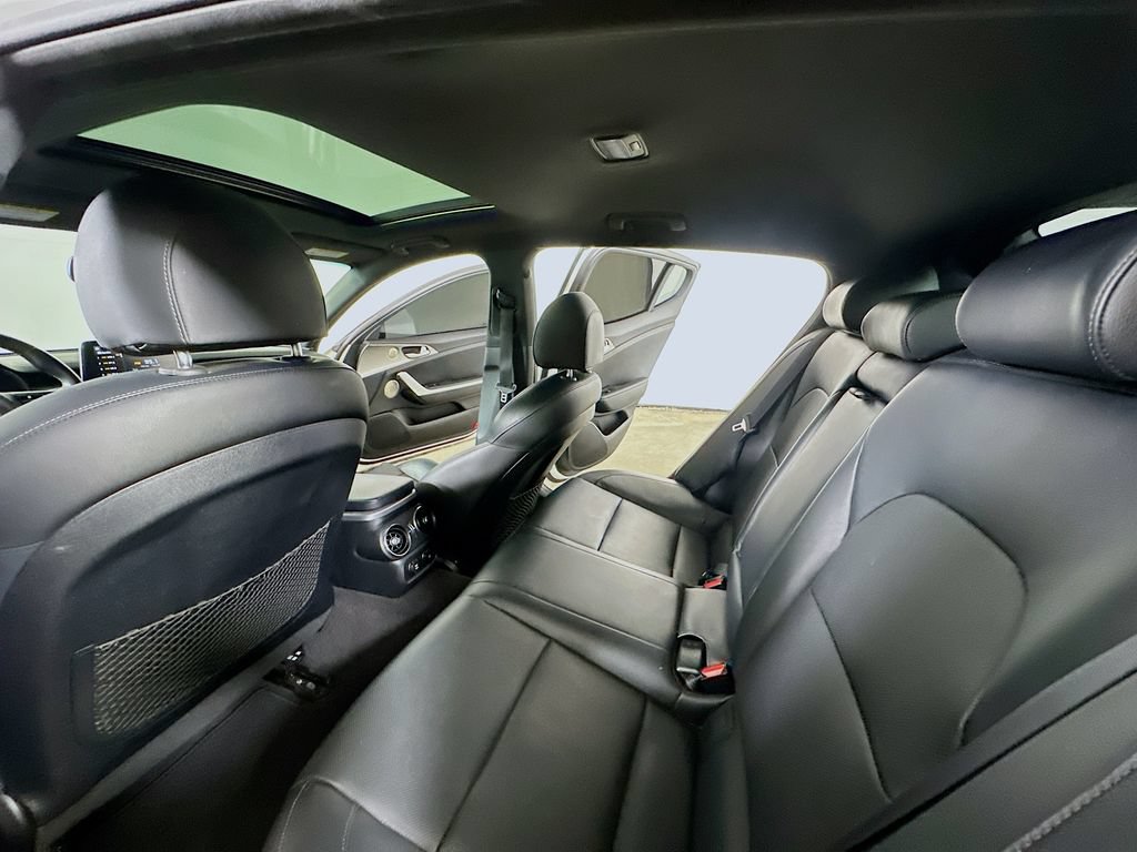 Used 2020 Kia Stinger GT1 RWD image 13