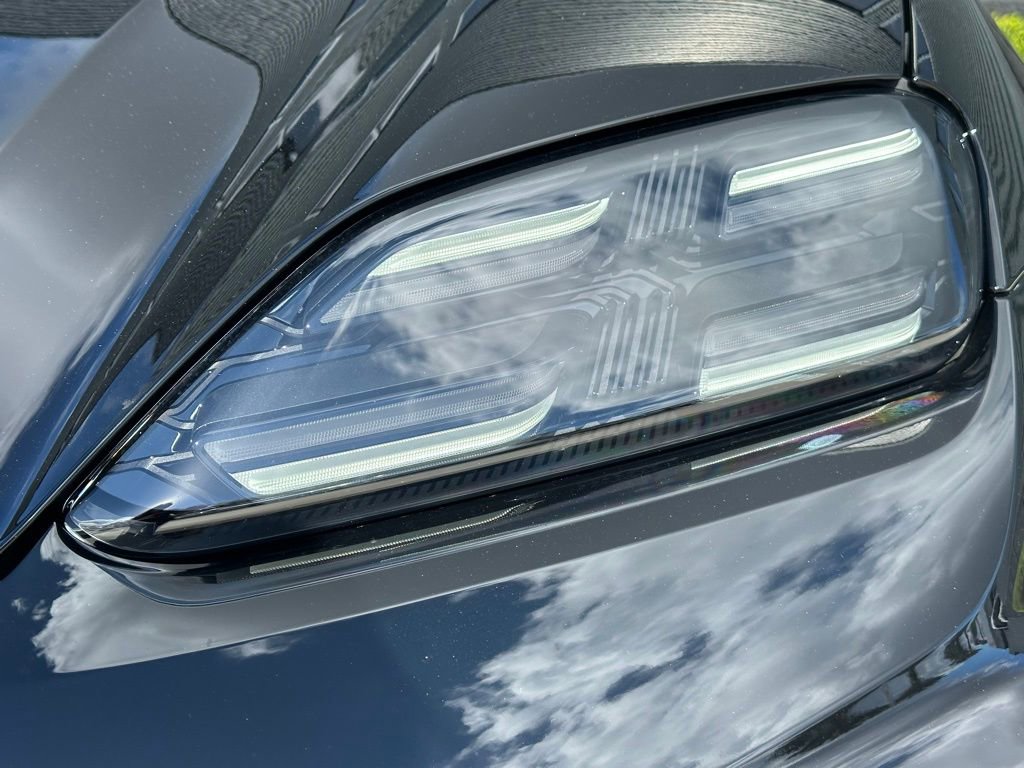 Certified 2024 Porsche Macan Turbo Electric image 12