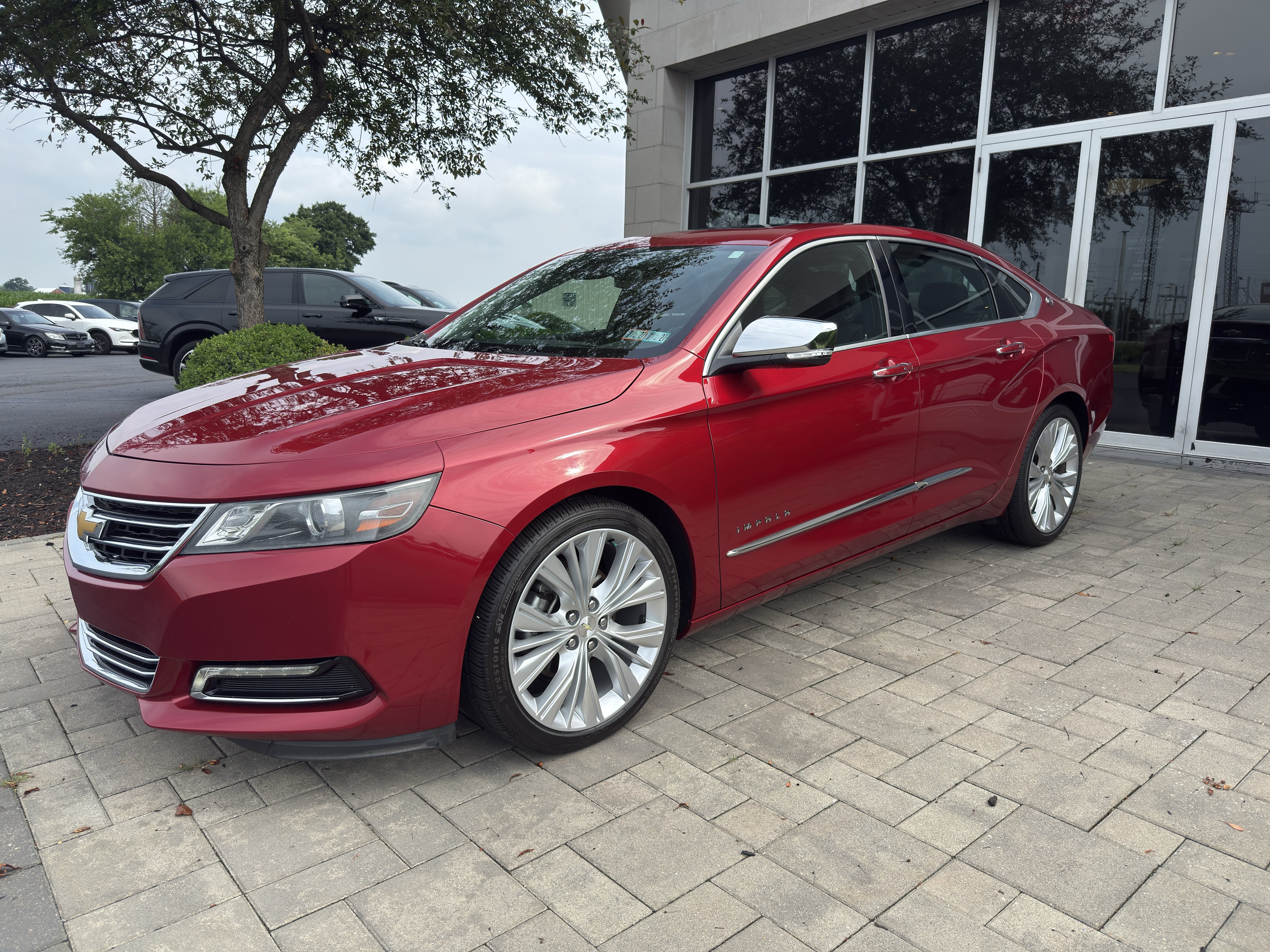 Used 2014 Chevrolet Impala LTZ FWD video 3