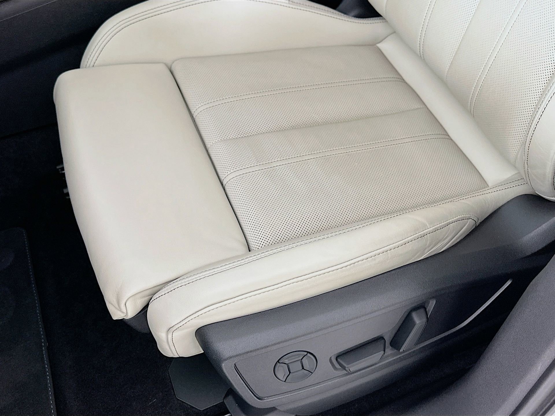 Used 2025 Audi Q5 Premium Plus AWD/4WD image 20