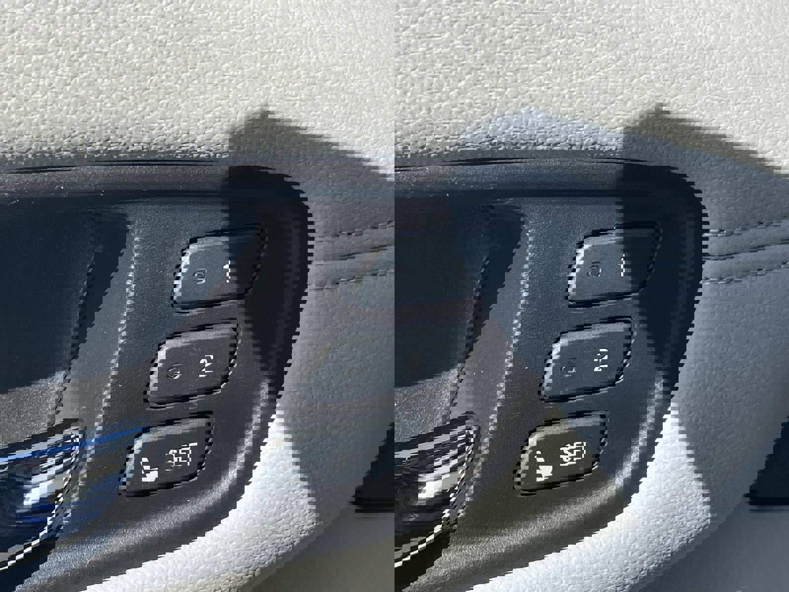 Used 2017 Acura RDX FWD w/ Advance Package image 16