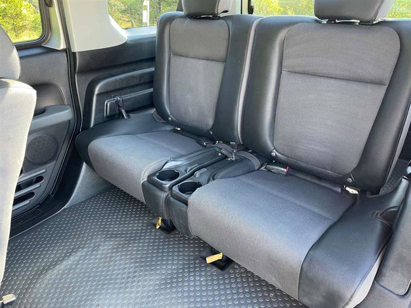 Used 2004 Honda Element EX image 11