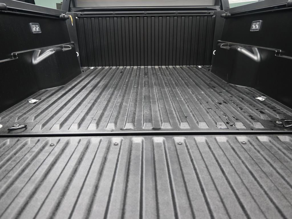 Used 2025 Toyota Tacoma SR5 image 30