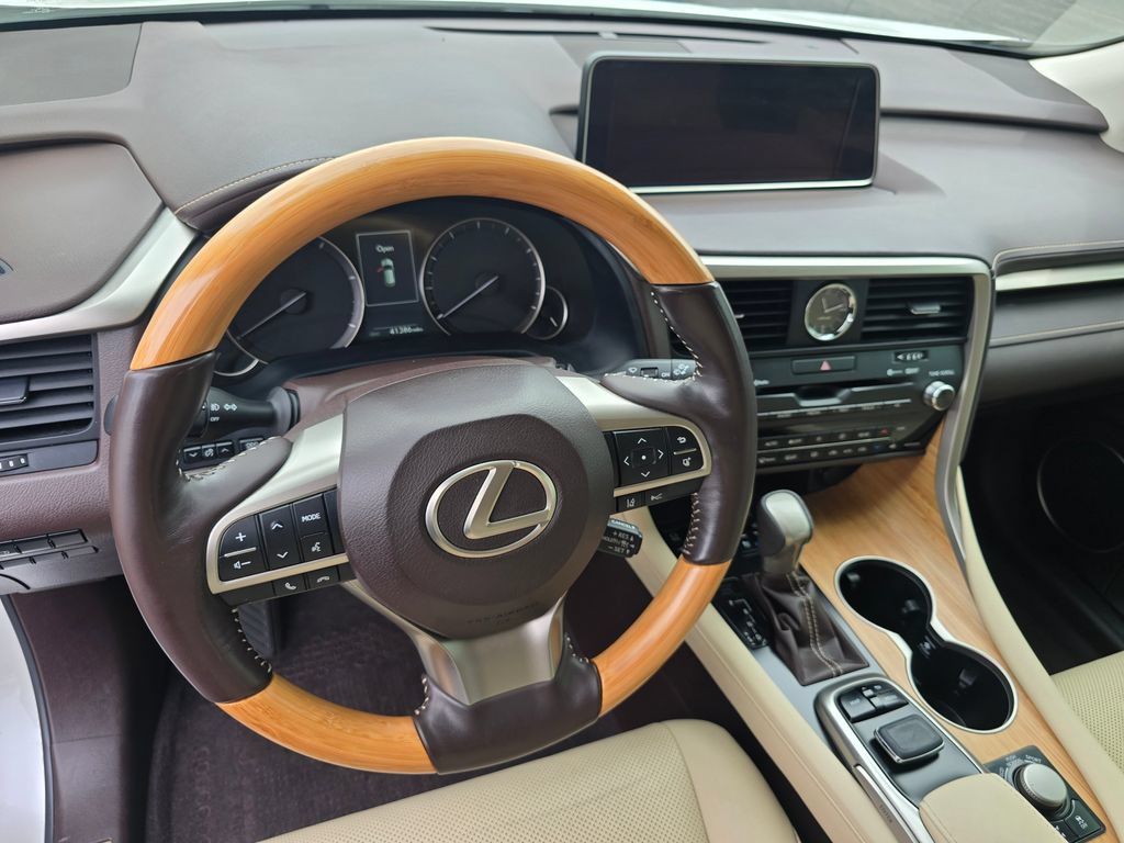 Used 2019 Lexus RX 350L AWD image 15