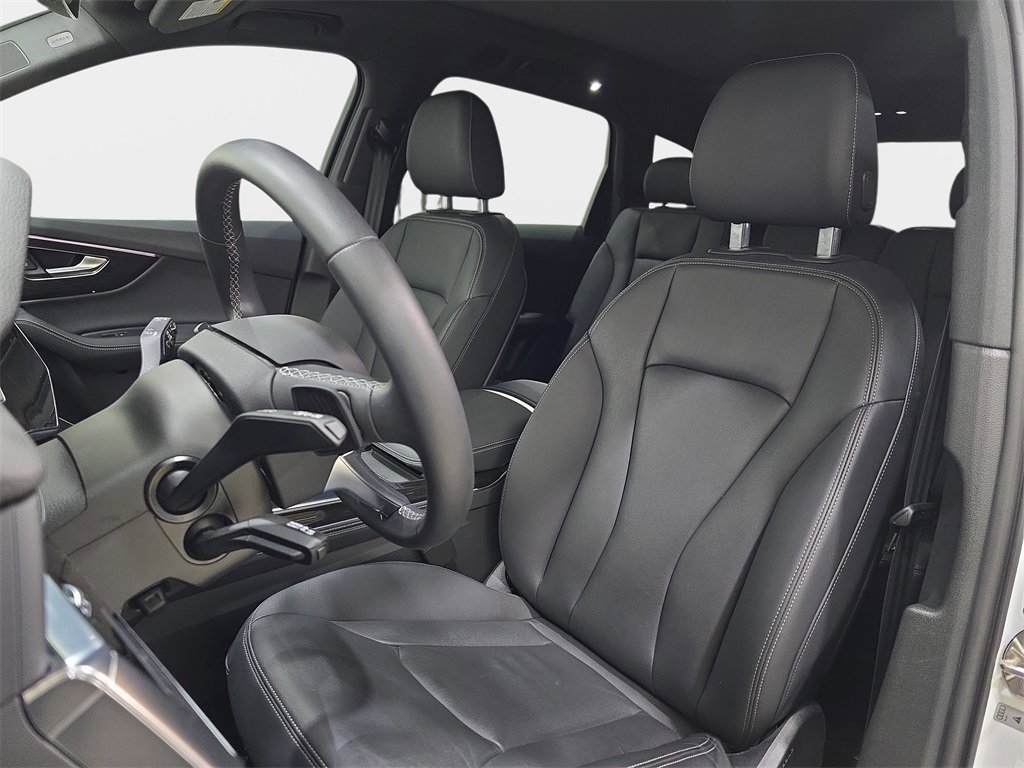 Certified 2025 Audi Q7 2.0T Premium Plus w/ Premium Plus Package image 16