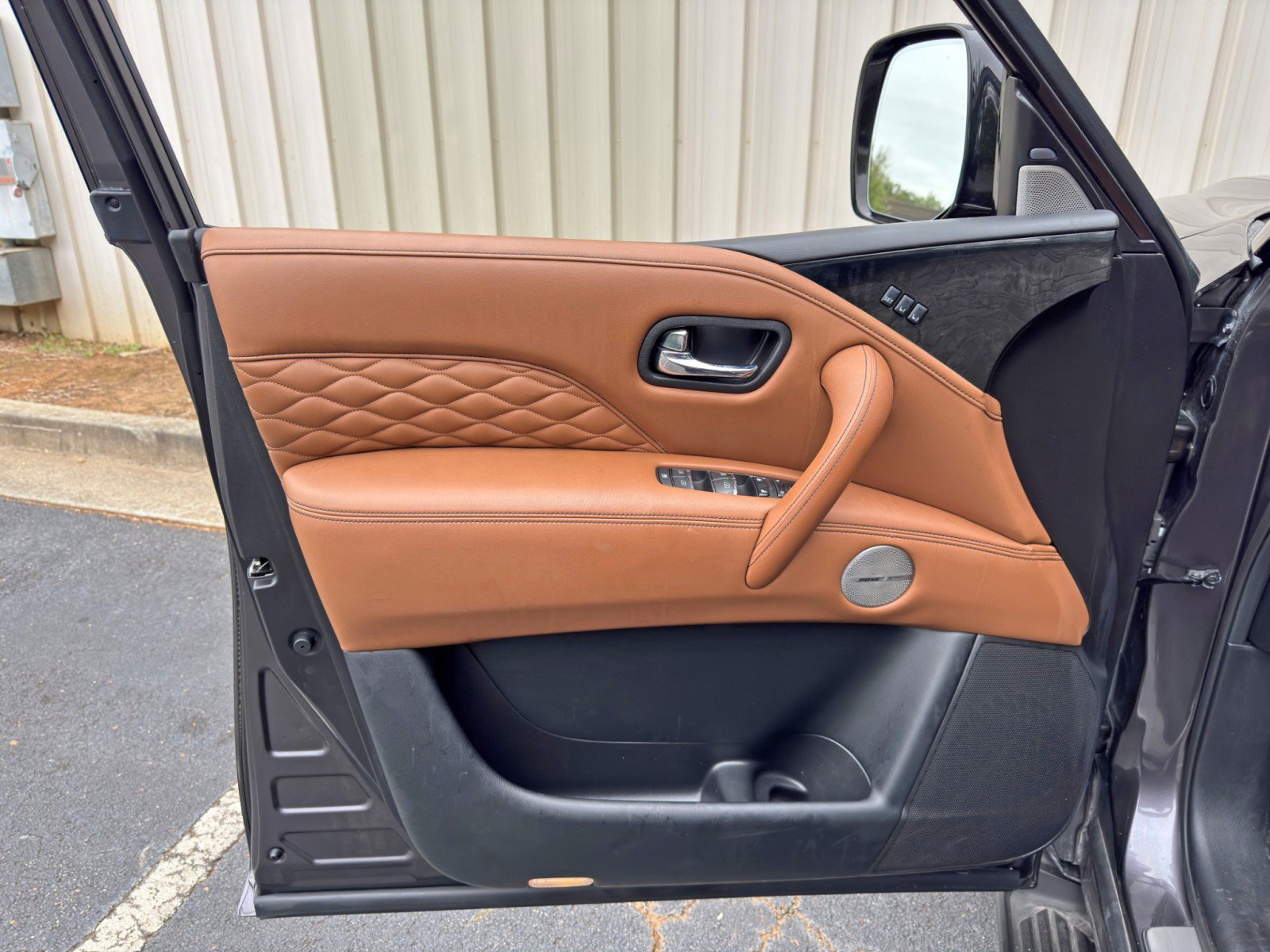 Used 2022 INFINITI QX80 Sensory w/ All-Season Package AWD/4WD image 42