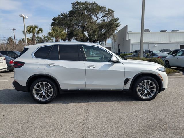 New 2026 BMW X5 sDrive40i image 3