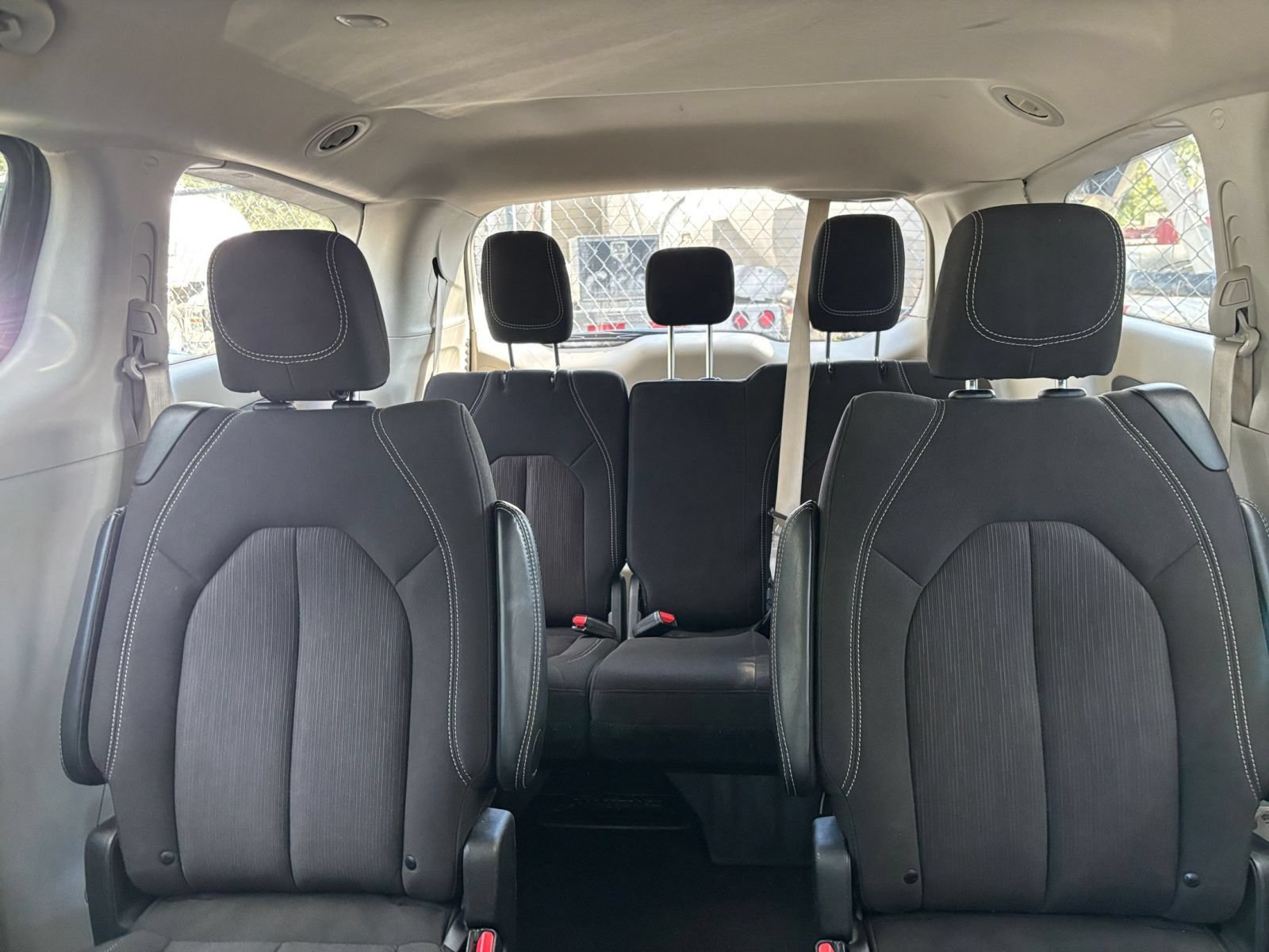 Used 2024 Chrysler Voyager LX FWD image 40