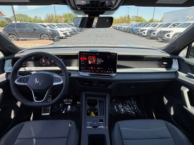 New 2026 Volkswagen Tiguan SE R-Line AWD/4WD image 10