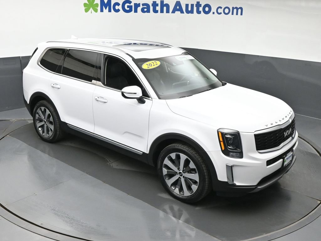 Used 2022 Kia Telluride S image 3