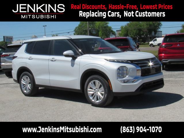 New 2026 Mitsubishi Outlander ES