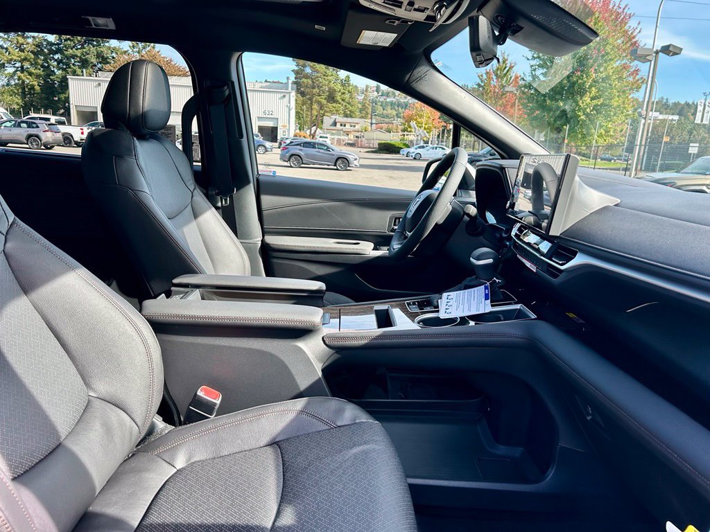 New 2026 Toyota Sienna Limited AWD/4WD image 18