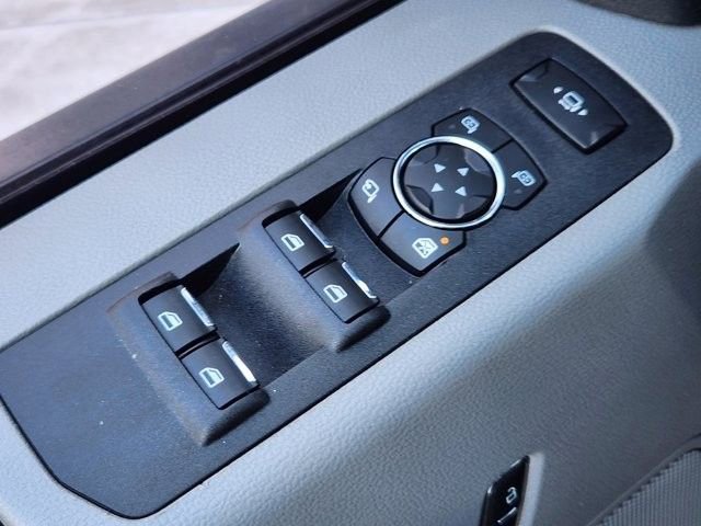 Used 2019 Ford F350 XLT w/ XLT Premium Package image 22