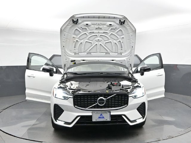Used 2023 Volvo XC60 B5 Plus w/ Climate Package AWD/4WD image 53