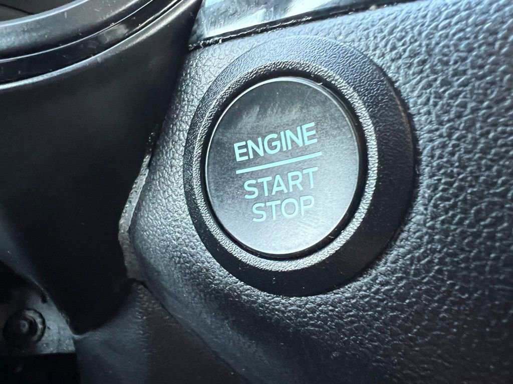 Used 2025 Ford Escape ST-Line image 28