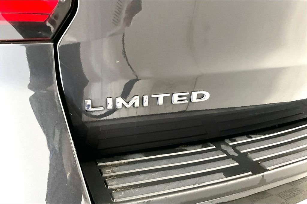 Used 2023 Ford Expedition Max Limited image 14