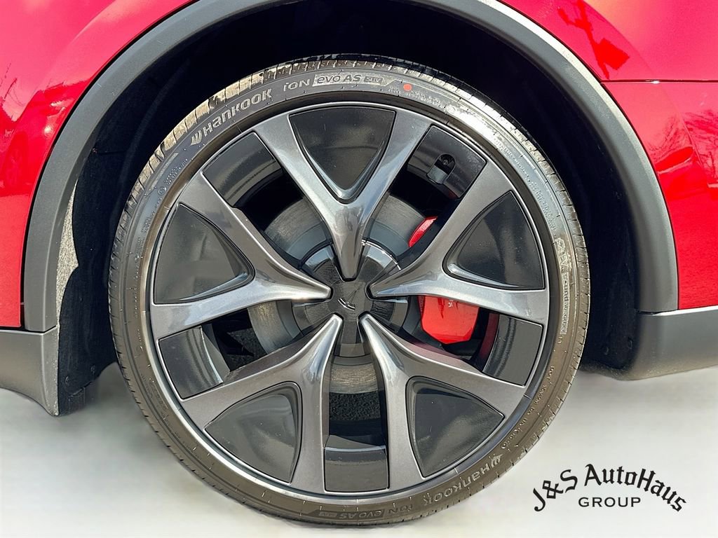 Used 2026 Tesla Model Y Performance image 39