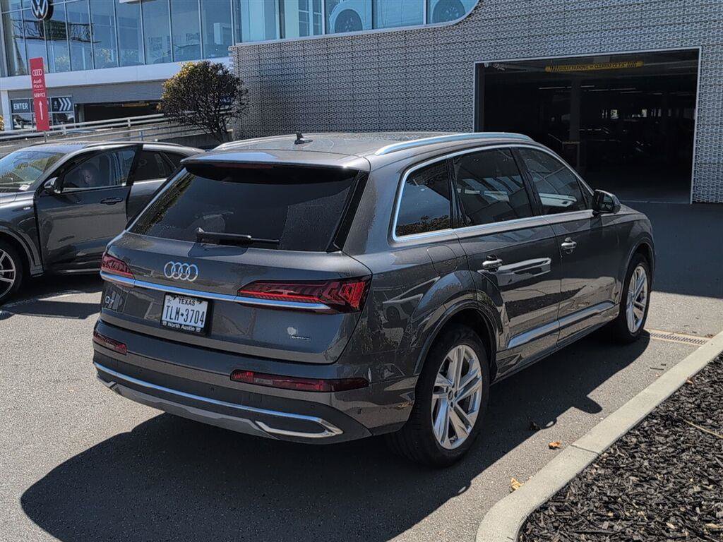 Used 2023 Audi Q7 2.0T Premium w/ Convenience Package AWD/4WD image 6