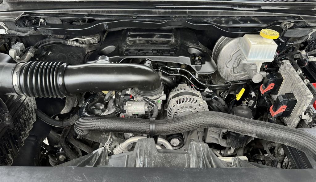 Used 2019 RAM 1500 Big Horn AWD/4WD image 9