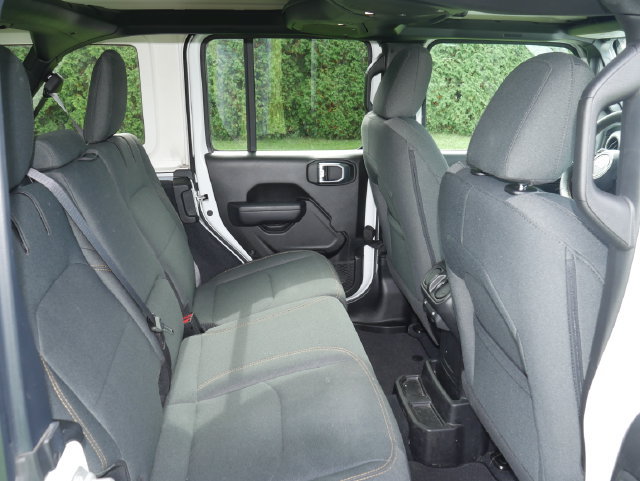 Used 2024 Jeep Wrangler Unlimited w/ Convenience Group AWD/4WD image 23