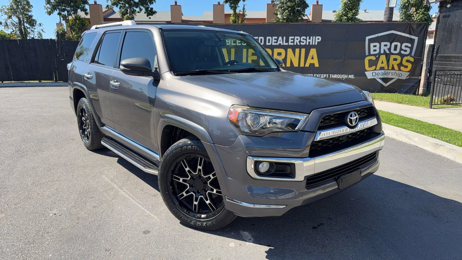 Used 2014 Toyota 4Runner Limited RWD image 2