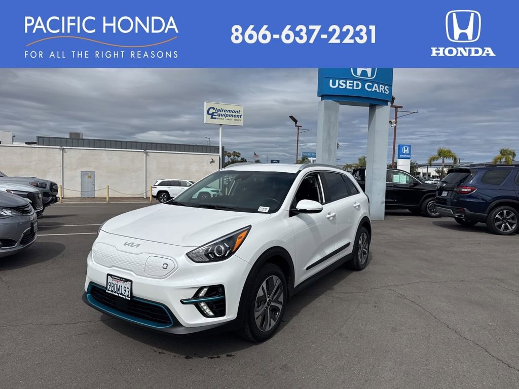 Used 2022 Kia Niro EX image 1
