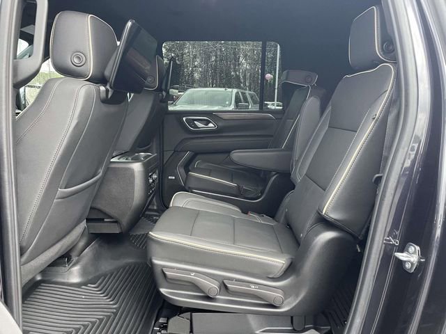 Used 2024 Chevrolet Suburban Premier image 11