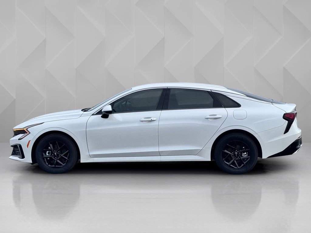 New 2026 Kia K5 LXS image 8