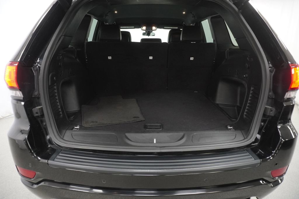 Certified 2021 Jeep Grand Cherokee Laredo X AWD/4WD image 40