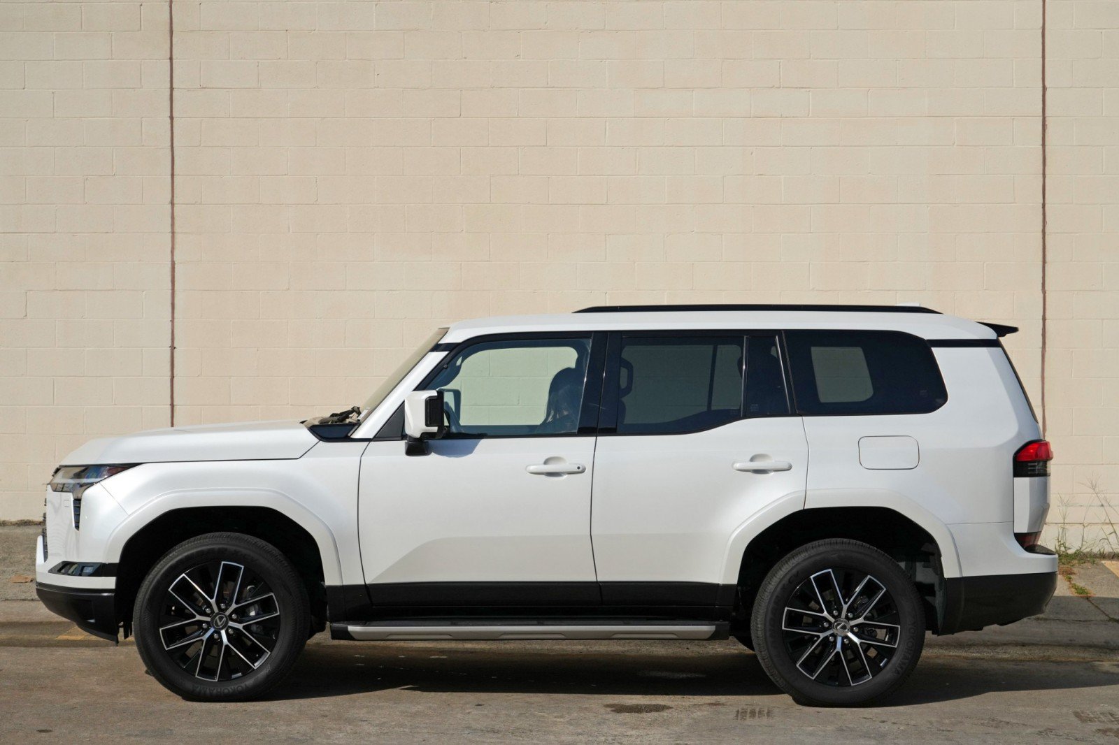 Used 2024 Lexus GX 550 w/ Cold Area Package AWD/4WD image 53