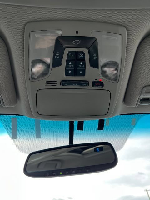 Used 2017 Toyota Sienna Limited FWD image 54